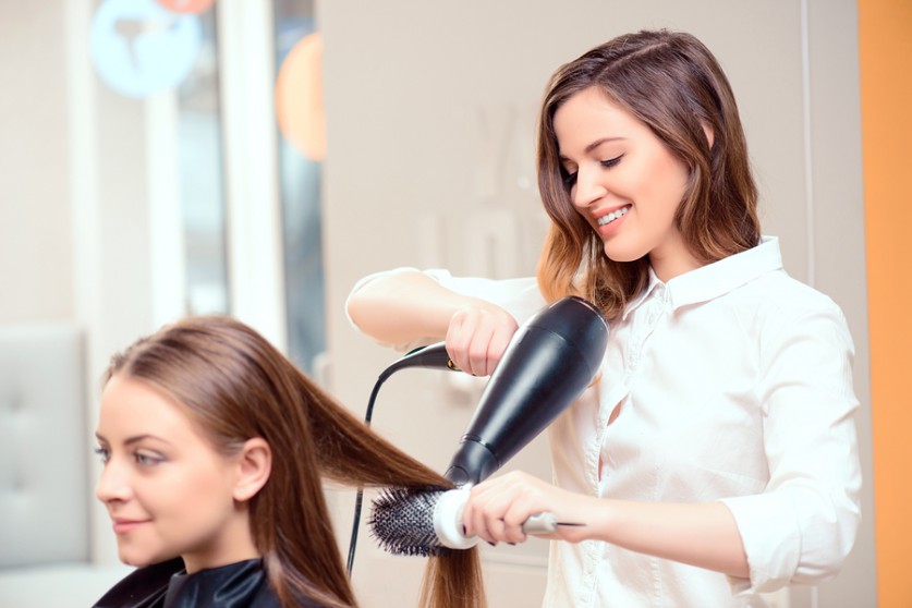 سه راه موفقیت در کسب و کار آرایشگری زنانه